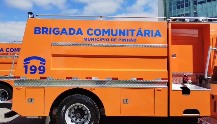 Pinhão - Colisão entre dois veículos mobiliza Brigada Comunitária